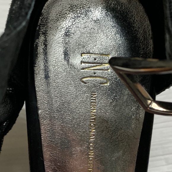 Shoes - Picture 9 of 16